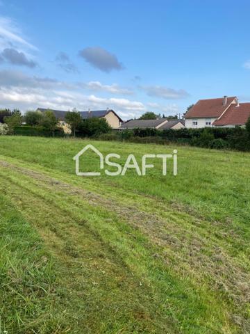 Terrain constructible de 3099m2