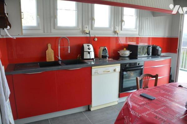 Vente sur la commune de Sablé sur Sarthe une maison avec un garage et un jardin