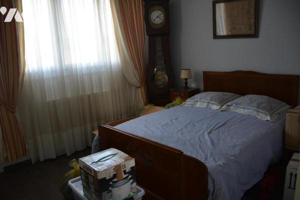 Vente sur la commune de Sablé sur Sarthe une maison avec un garage et un jardin