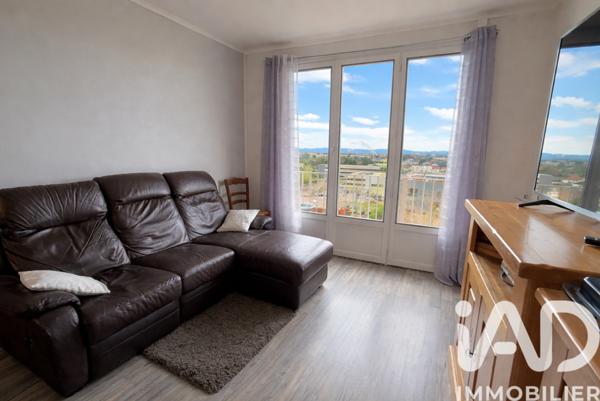 Appartement à vendre 4 pièces 77 m² Décines-Charpieu