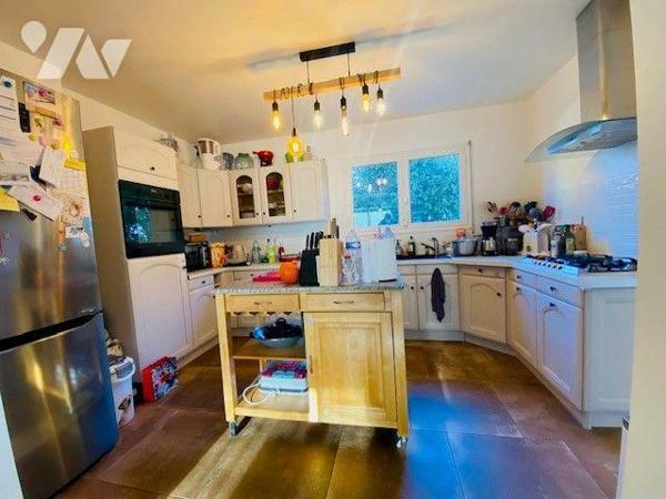 A Vendre à Penvénan (22710) en Côtes-d'Armor (22), maison de 1983,  de plain de plain pied de t...