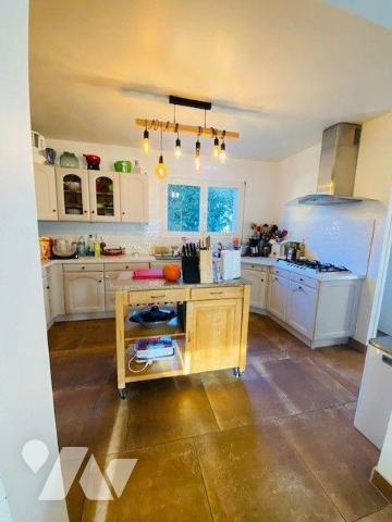 A Vendre à Penvénan (22710) en Côtes-d'Armor (22), maison de 1983,  de plain de plain pied de t...