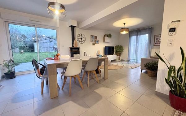 Maison à vendre    5 pièces • 125 m2 Saint-Fuscien