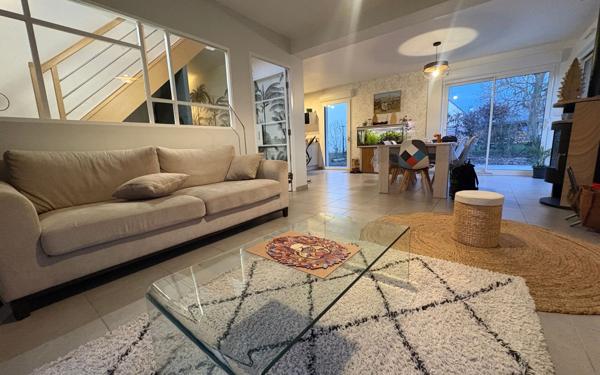 Maison à vendre    5 pièces • 125 m2 Saint-Fuscien