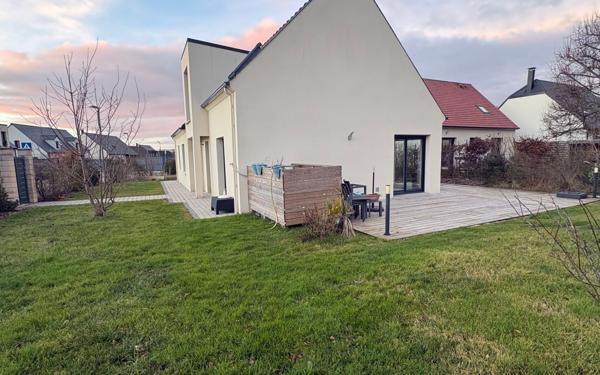 Maison à vendre    5 pièces • 125 m2 Saint-Fuscien