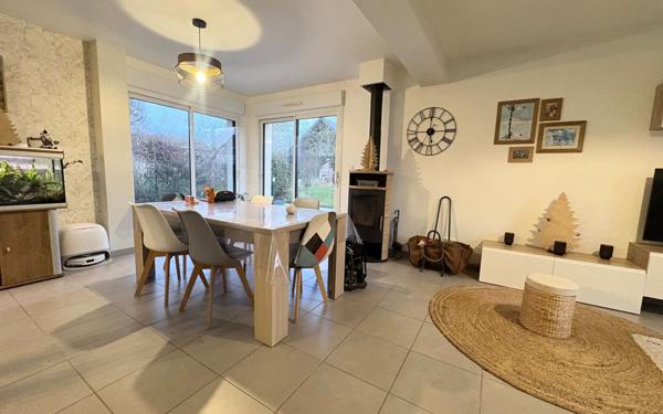 Maison à vendre    5 pièces • 125 m2 Saint-Fuscien