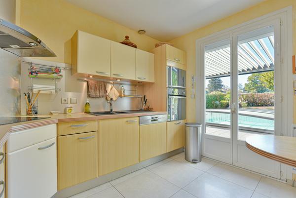 Maison
         7 pièces
        - 128 m² Exclusivité 339 000 €*