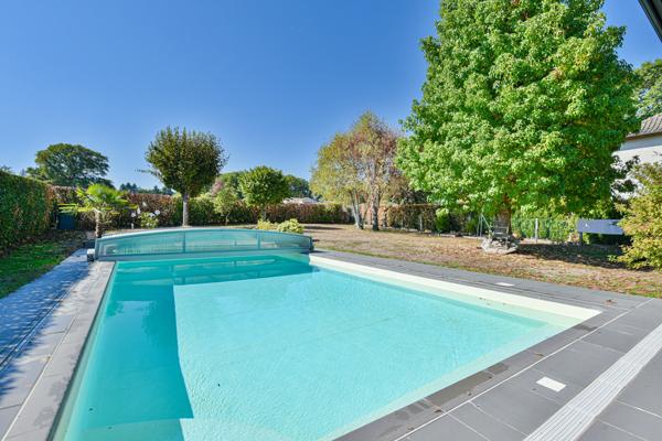 Maison
         7 pièces
        - 128 m² Exclusivité 339 000 €*