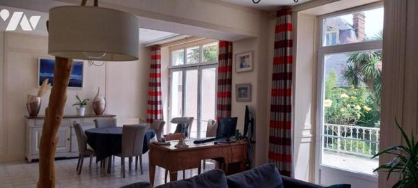 Cherbourg hyper centre appartement avec jardin