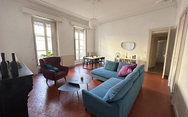 Appartement à vendre    4 pièces • 137 m2 Nîmes