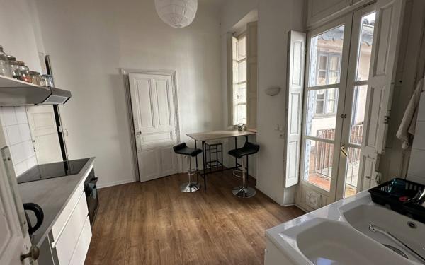 Appartement à vendre    4 pièces • 137 m2 Nîmes