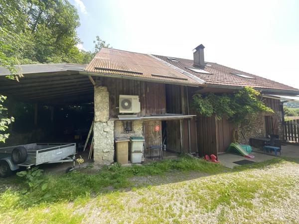 Corps de ferme de 222,80 m²