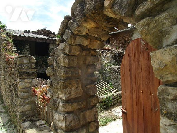 MAISON EN PIERRE !!!