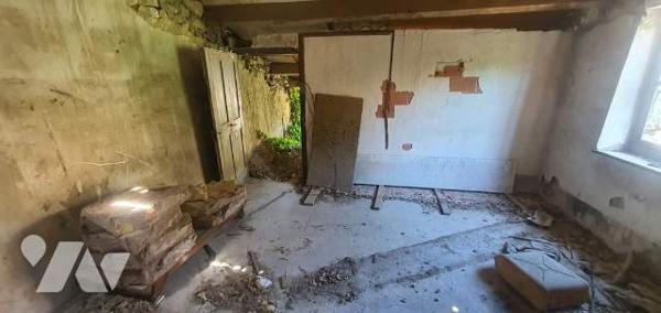 MAISON EN PIERRE !!!