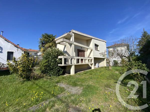 Maison à vendre  5 pièces - 125 m 2   AUREILHAN  - 65