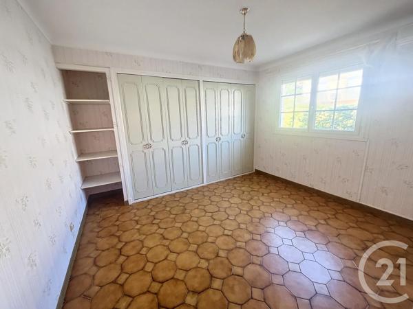Maison à vendre  5 pièces - 134,45 m 2   CERET  - 66
