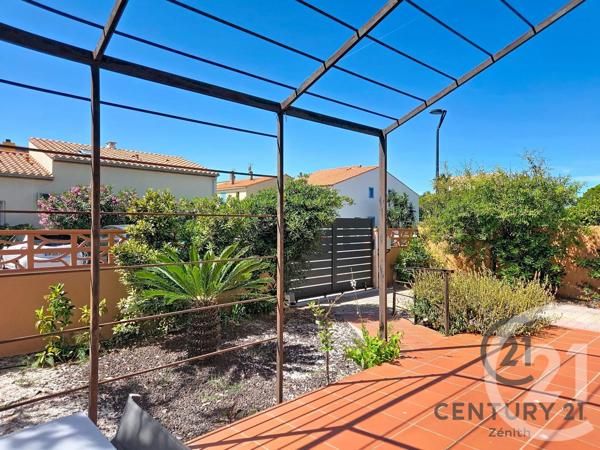 Maison à vendre  6 pièces - 189,11 m 2   LE BARCARES  - 66