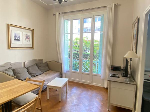 STUDIO - RUE ALBERTI - BAIL 9 MOIS