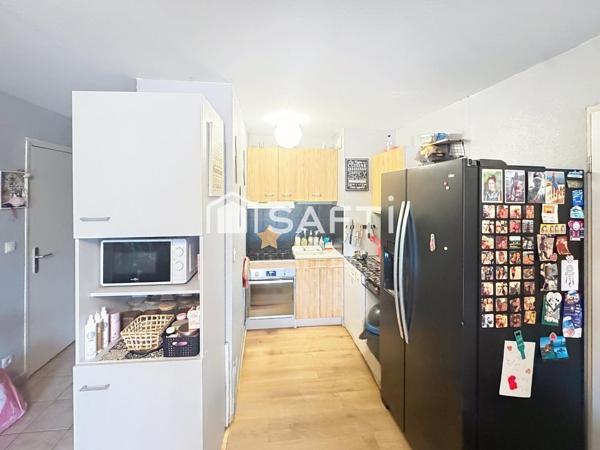 T2 lumineux avec terrasse et parking, prêt à vivre !