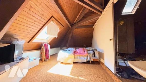 Maison sur 4 niveaux et ses dépendances