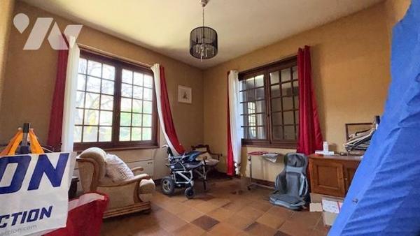 Maison sur 4 niveaux et ses dépendances