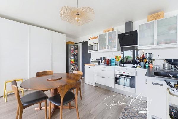 Appartement 2 chambres - Balcon - Parking