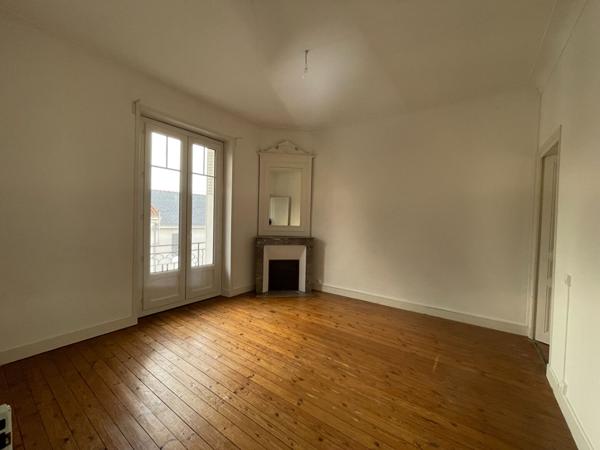 QUARTIER ROND POINT DE VANNES MAISON AVEC JARDIN,  
Nantes 44000