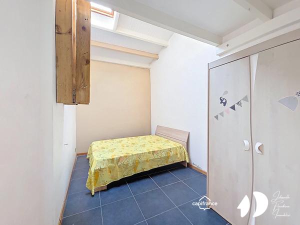 Maison meublée à louer : 2 chambres, 1 pièce indépendante avec baignoire, Nérée centre ville, Les Abymes