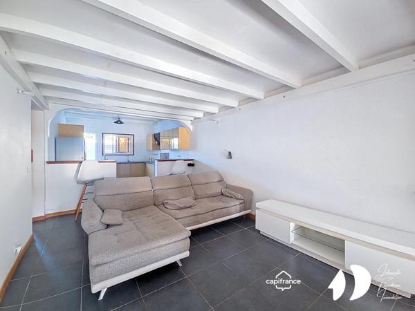 Maison meublée à louer : 2 chambres, 1 pièce indépendante avec baignoire, Nérée centre ville, Les Abymes