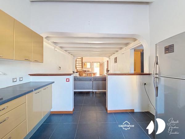 Maison meublée à louer : 2 chambres, 1 pièce indépendante avec baignoire, Nérée centre ville, Les Abymes