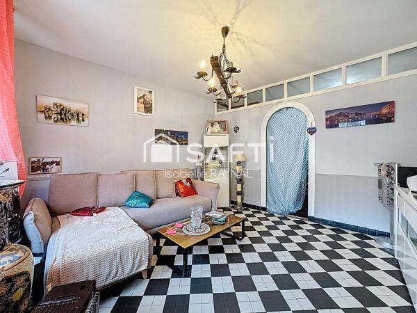 MAISON DE BOURG, 2 CHAMBRES, CENTRE VILLE DE LOUÉ