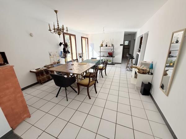 Saint-Maximin-la-Sainte-Baume (83470) Exclusivité – Maison 200 m², 6 pièces, terrain 751 m² centre-ville