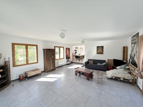 Saint-Maximin-la-Sainte-Baume (83470) Exclusivité – Maison 200 m², 6 pièces, terrain 751 m² centre-ville