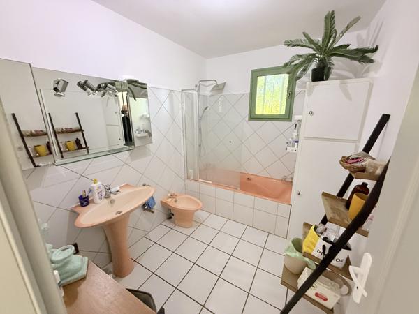 Saint-Maximin-la-Sainte-Baume (83470) Exclusivité – Maison 200 m², 6 pièces, terrain 751 m² centre-ville