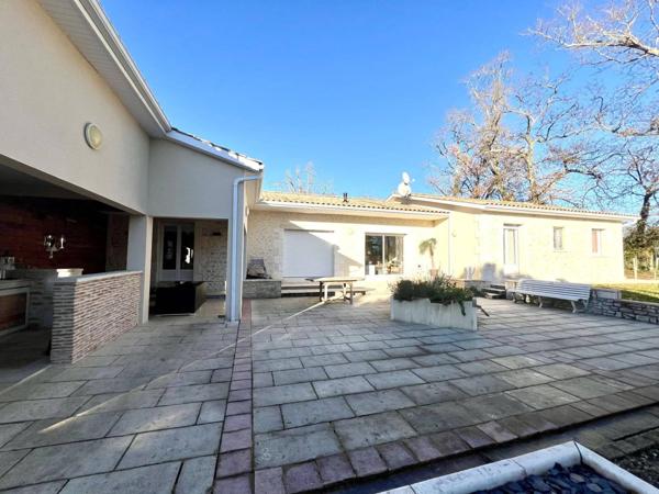 Villa récente 4 chambres et un studio