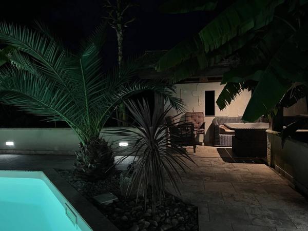 Villa récente 4 chambres et un studio