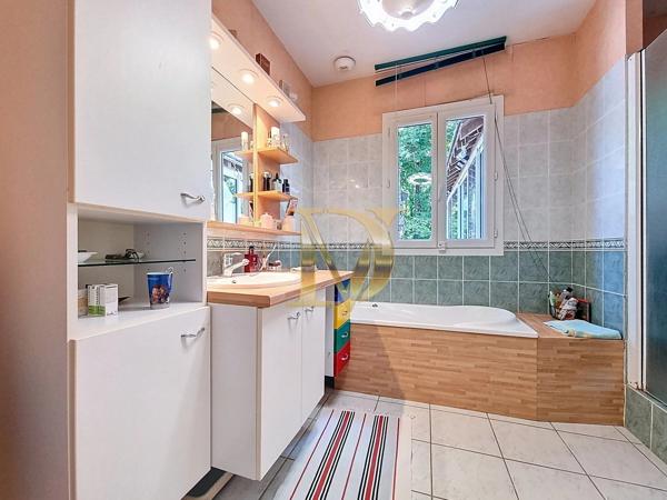 Grande maison familiale au calme à La Croix-en-Touraine