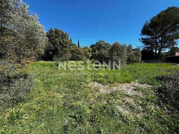 Terrain Cabries , 1004m² , Emprise au sol exceptionnelle , Fort potentiel de construction , Rare à la vente , Terrain d'exception , Cadre verdoyant ,  Vue dégagée , Secteur recherché , Cabriès , Terrain viabilisé