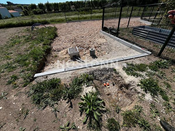 Terrain Cabries , 1004m² , Emprise au sol exceptionnelle , Fort potentiel de construction , Rare à la vente , Terrain d'exception , Cadre verdoyant ,  Vue dégagée , Secteur recherché , Cabriès , Terrain viabilisé