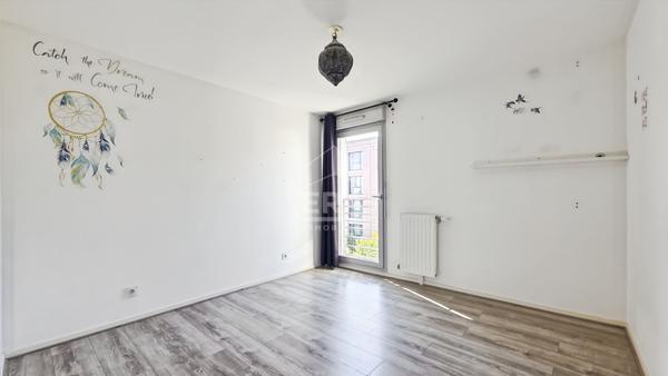 Appartement Noisy Le Sec / Montreuil 3 pièces avec terrasse et balcon de 68.46 m2