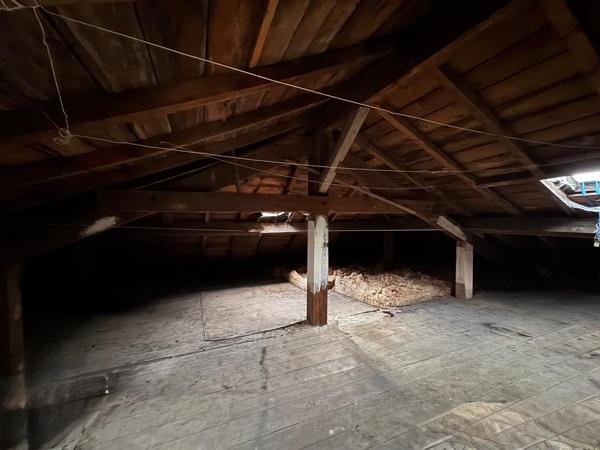 Appartement type T4 en duplex à rénover