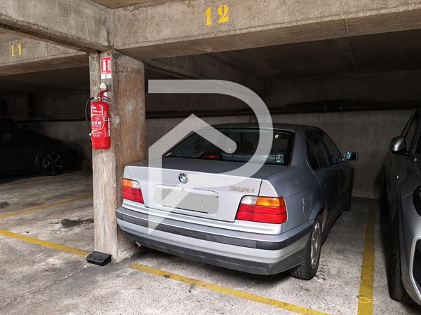Parking / box 12 m2
