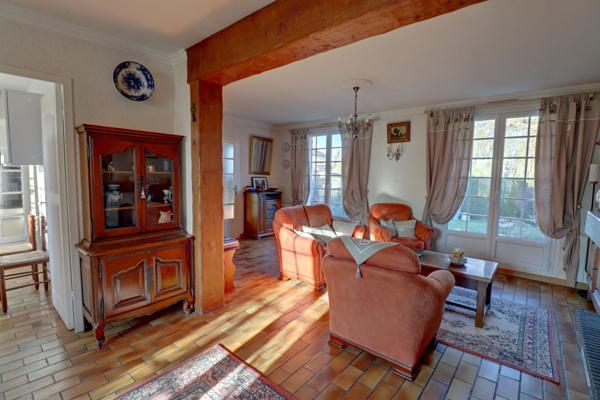 Maison 5 pièces, 4 chambres et sous sol total