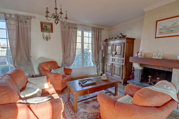 Maison 5 pièces, 4 chambres et sous sol total