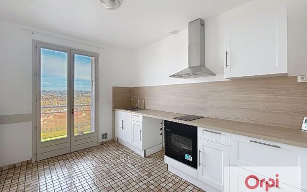 Appartement à louer    3 pièces • 62 m2 Montluçon