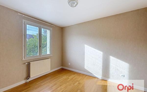 Appartement à louer    3 pièces • 62 m2 Montluçon