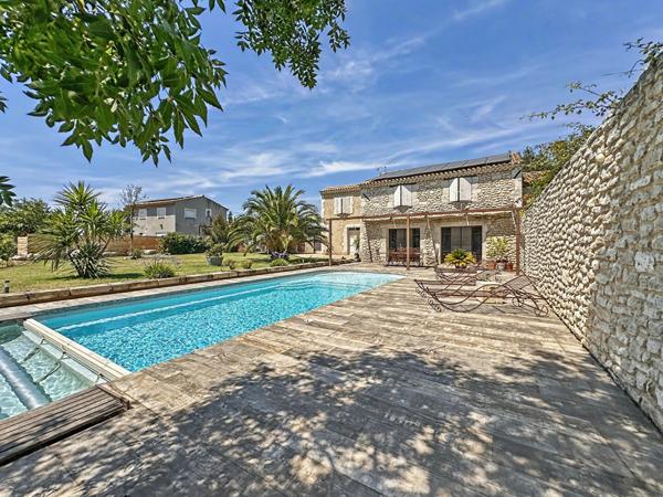 Maison de caractère avec gîte indépendant, piscine, garage et 5 000 m² à vendre à Moulès