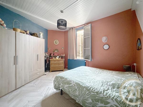 Immeuble à vendre  325,20 m2 VENETTE - 60