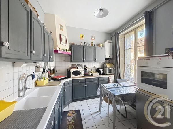 Immeuble à vendre  325,20 m2 VENETTE - 60