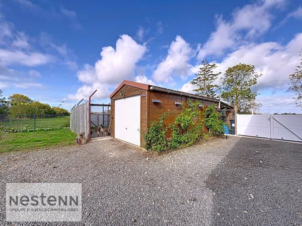 SAINT URBAIN : maison 3 chambres 10 km des plages